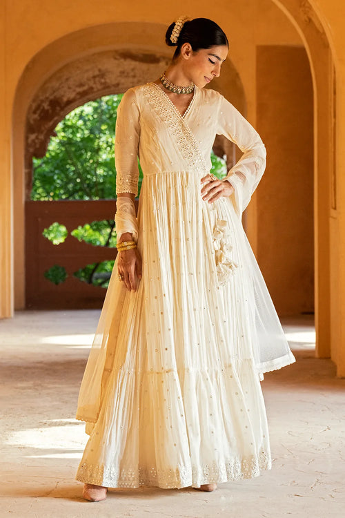 Off White Triangle Angrakha