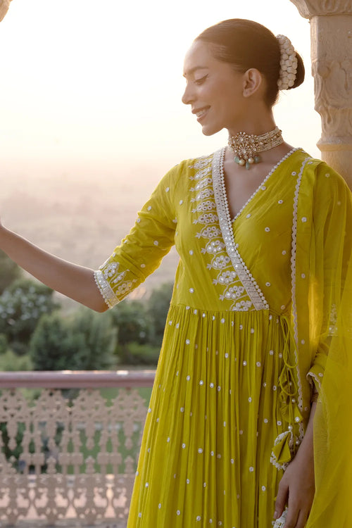 Neon Green Triangle Angrakha