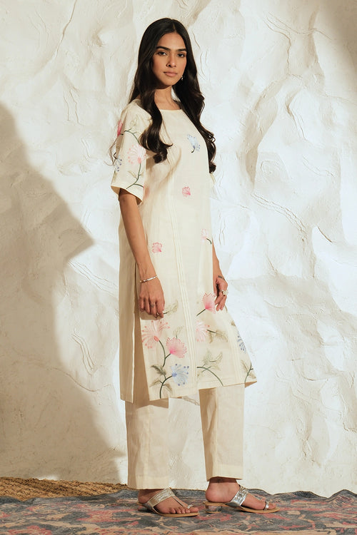 Eimaan Kurta Set