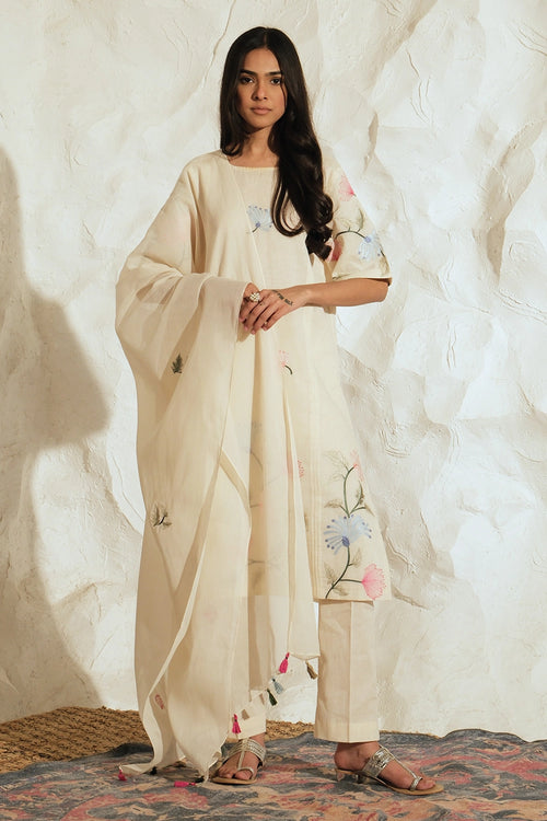 Eimaan Kurta Set