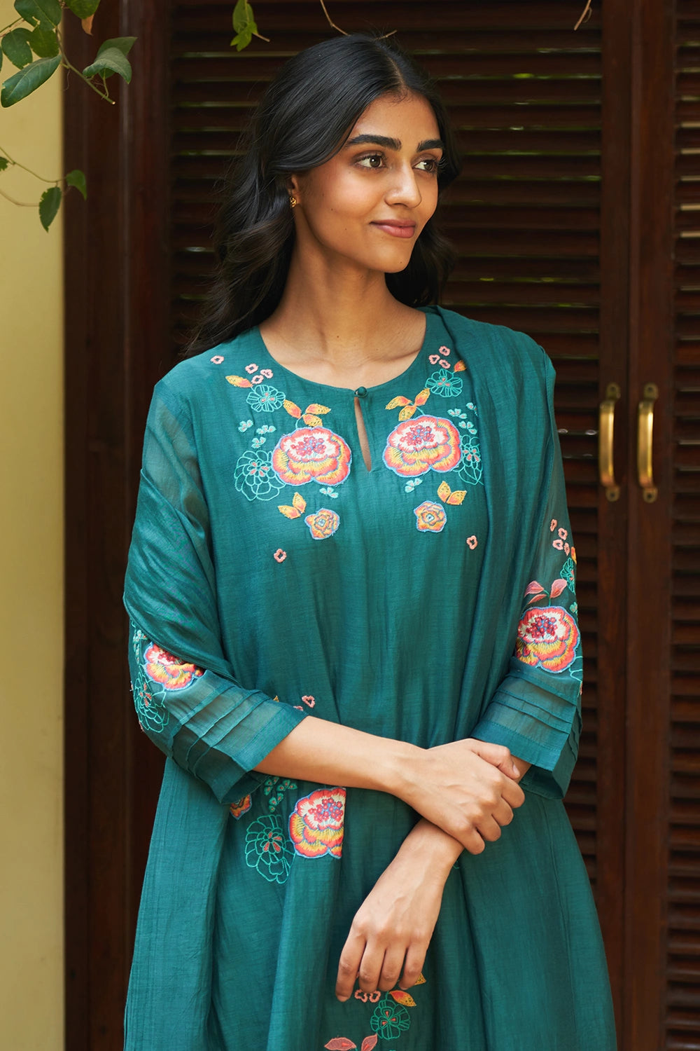 Emerald Floral Embroidered Kurta Set