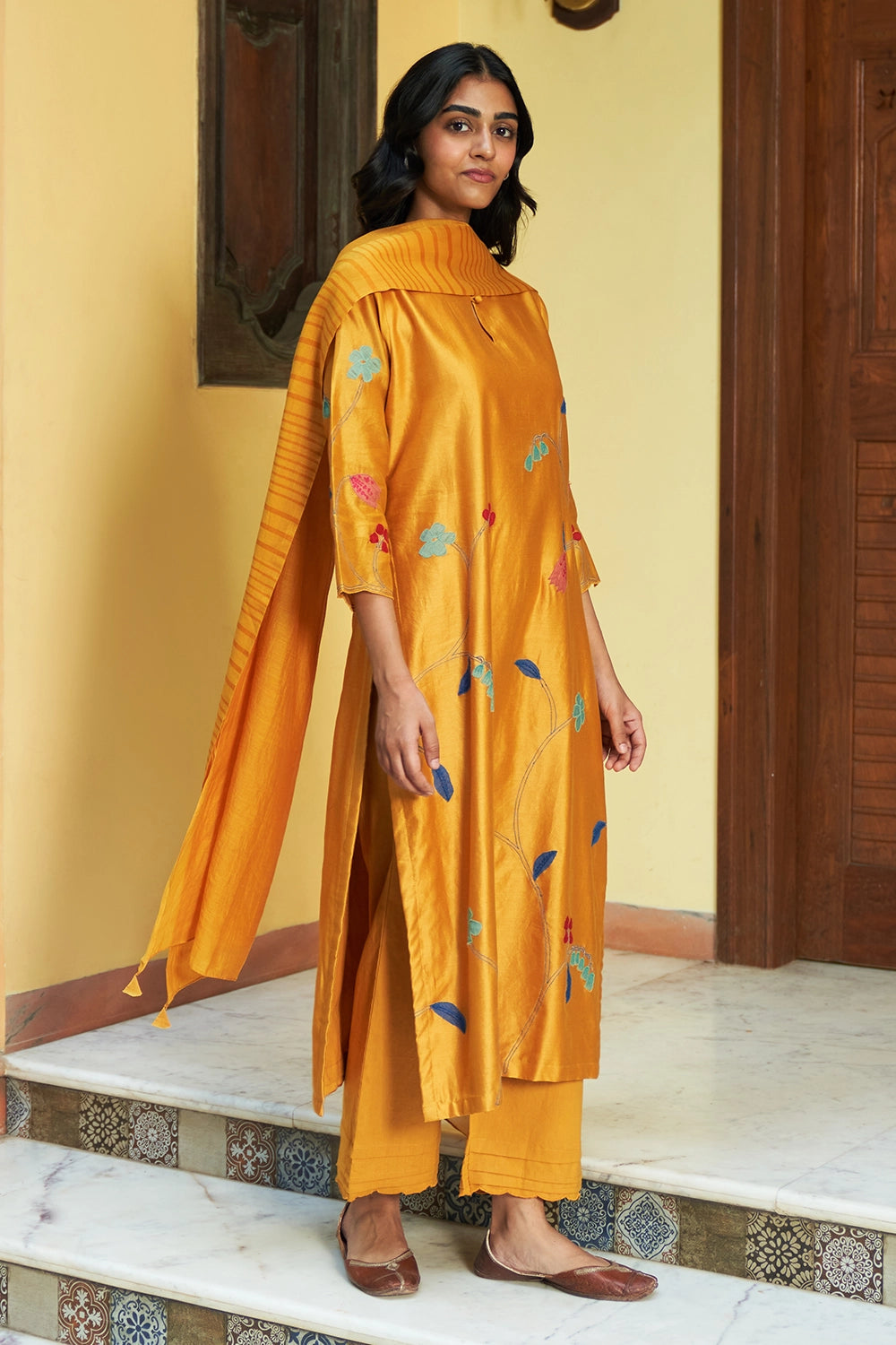 Amber Applique Kurta Set