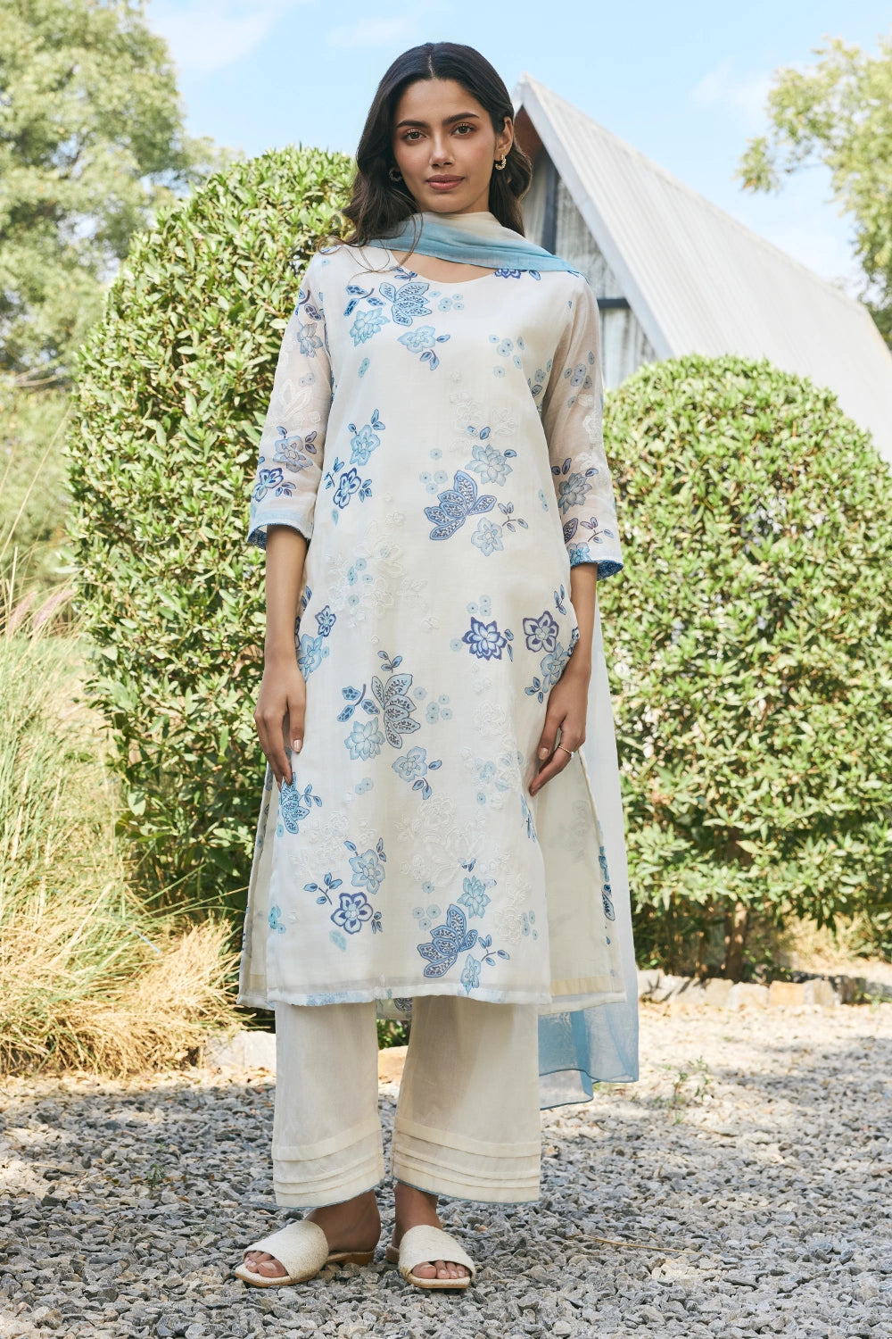 Applique Embroidered Pearl Kurta Set