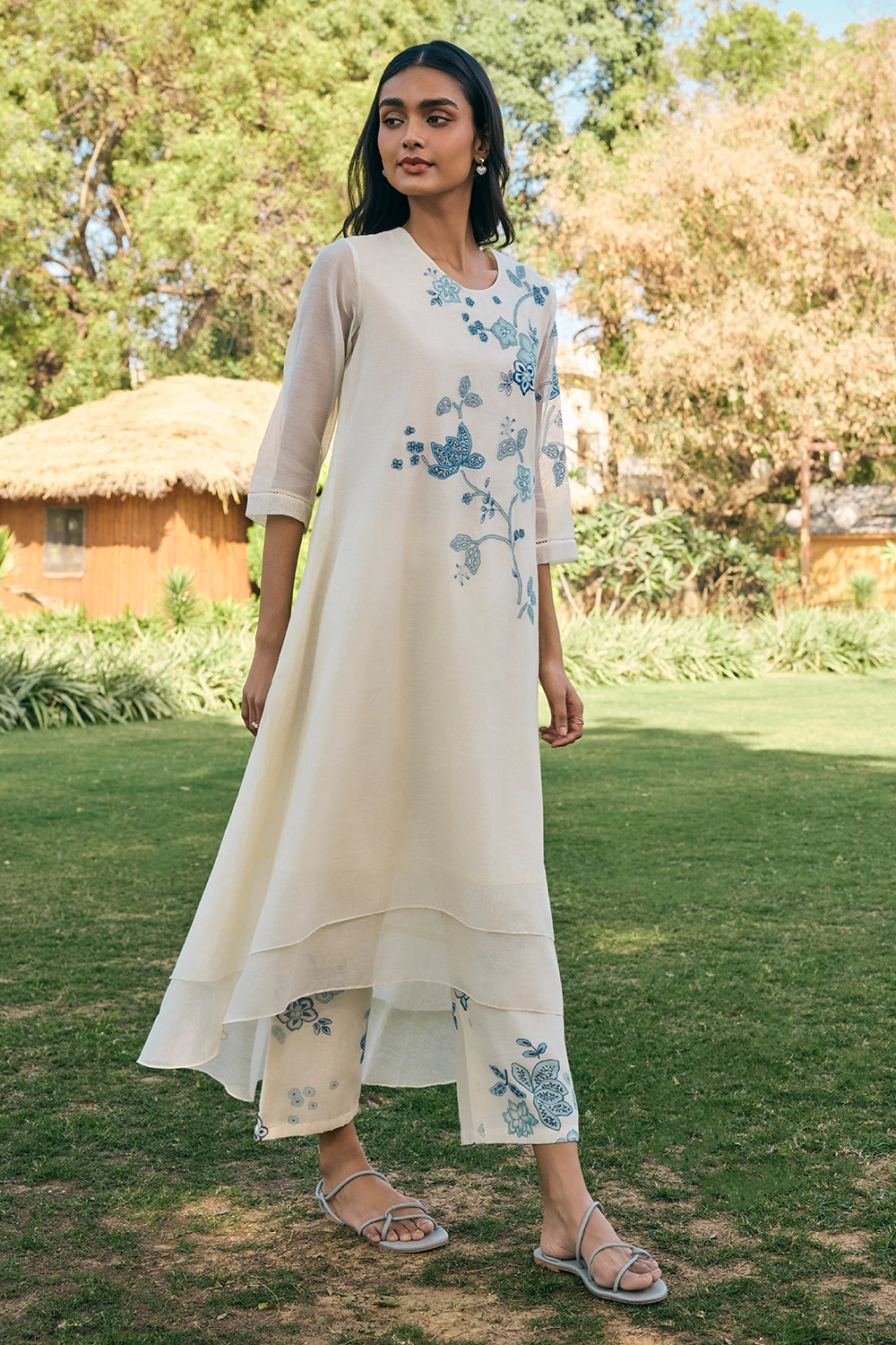 Applique Pearl Embroidered Kurta Set