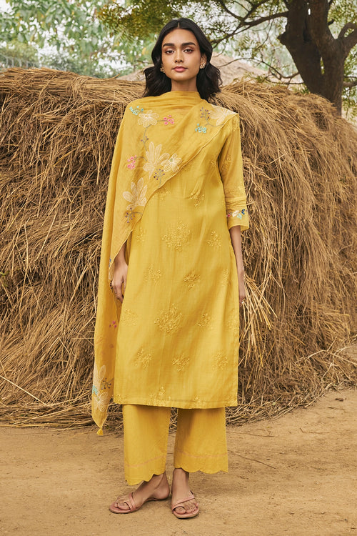 Daffodil Embroidered Kurta Set