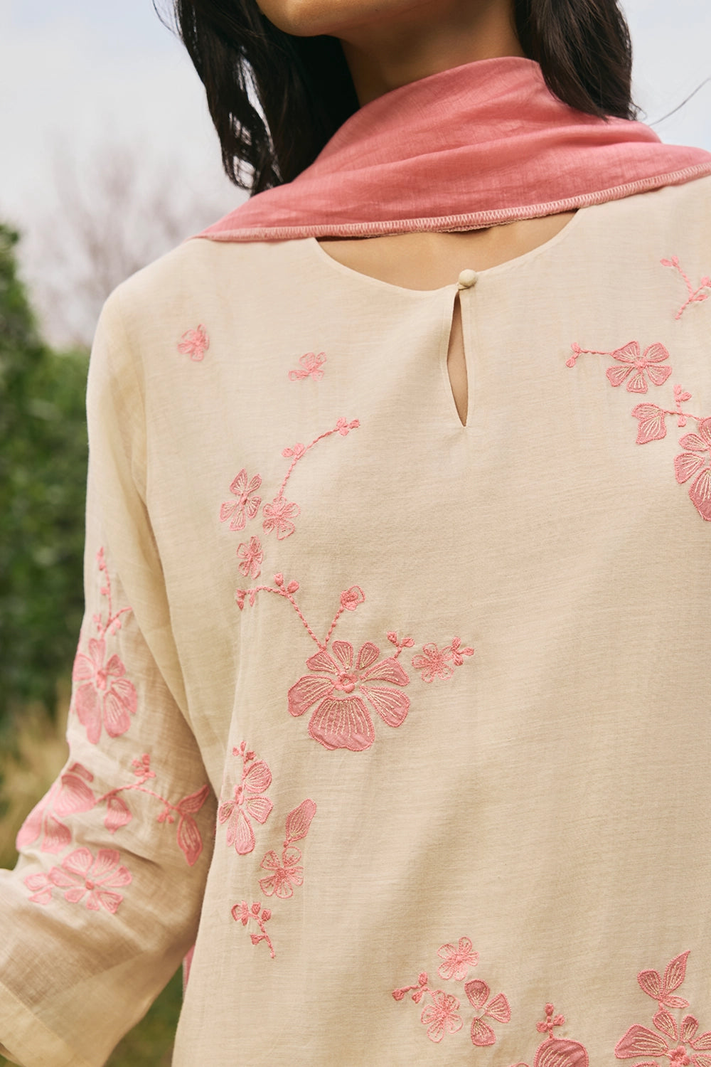 Ecru Floral Applique Kurta Set