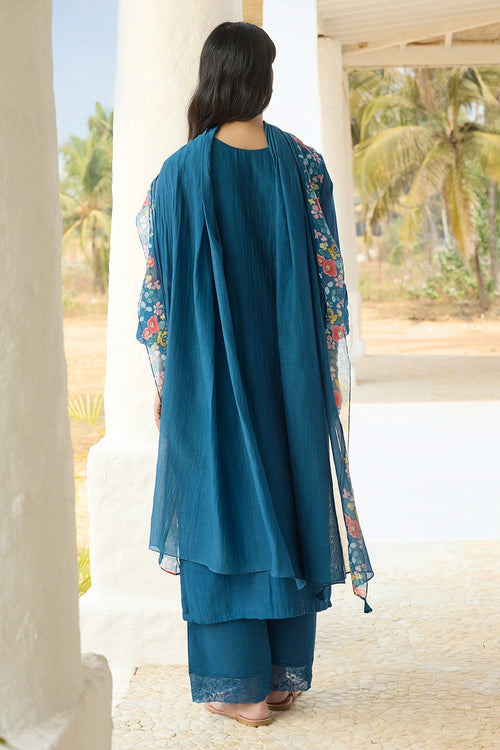Sapphire Thread Embroidered Kurta Set