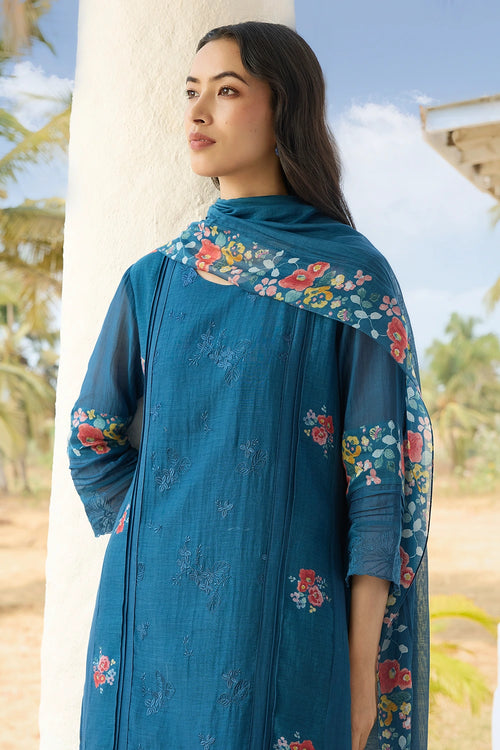 Sapphire Thread Embroidered Kurta Set