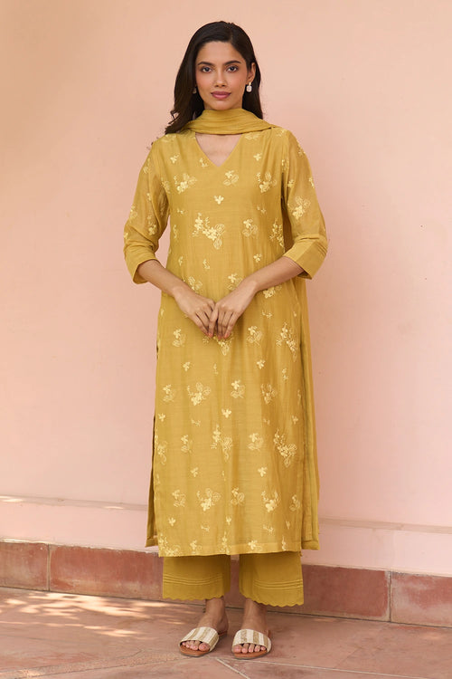 Rue Thread Embroidered Kurta Set