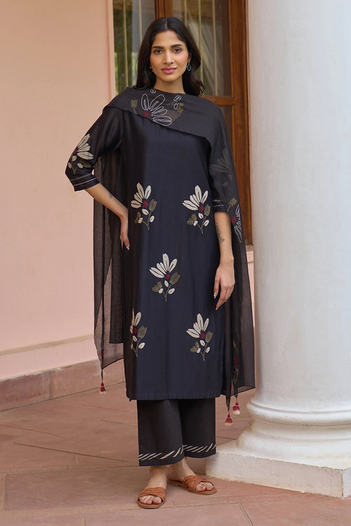 Noir Applique Kurta Set