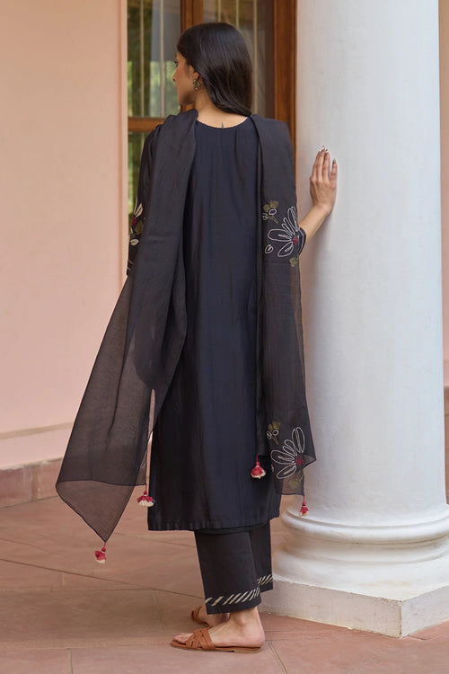 Noir Applique Kurta Set