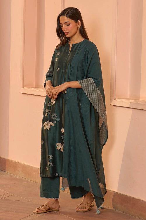 Jade Embroidered Kurta Set