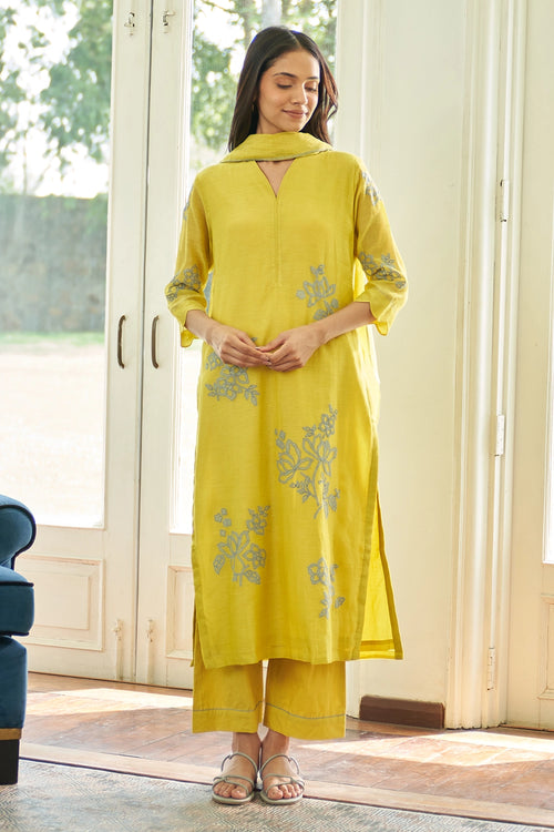 Daffodil Applique Floral Kurta Set