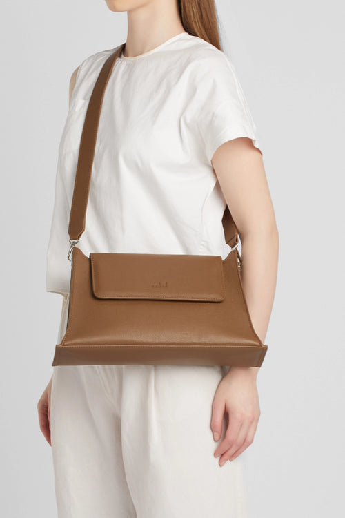 Winnie Pebble Toast Shoulder Bag