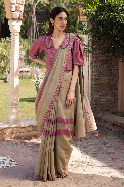 Drifting Bloom Jamdani Saree