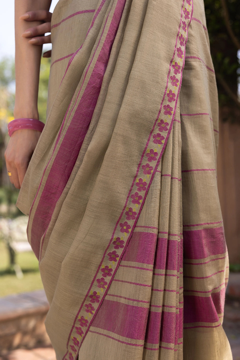 Drifting Bloom Jamdani Saree