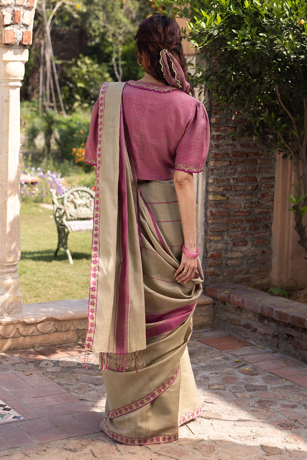 Drifting Bloom Jamdani Saree
