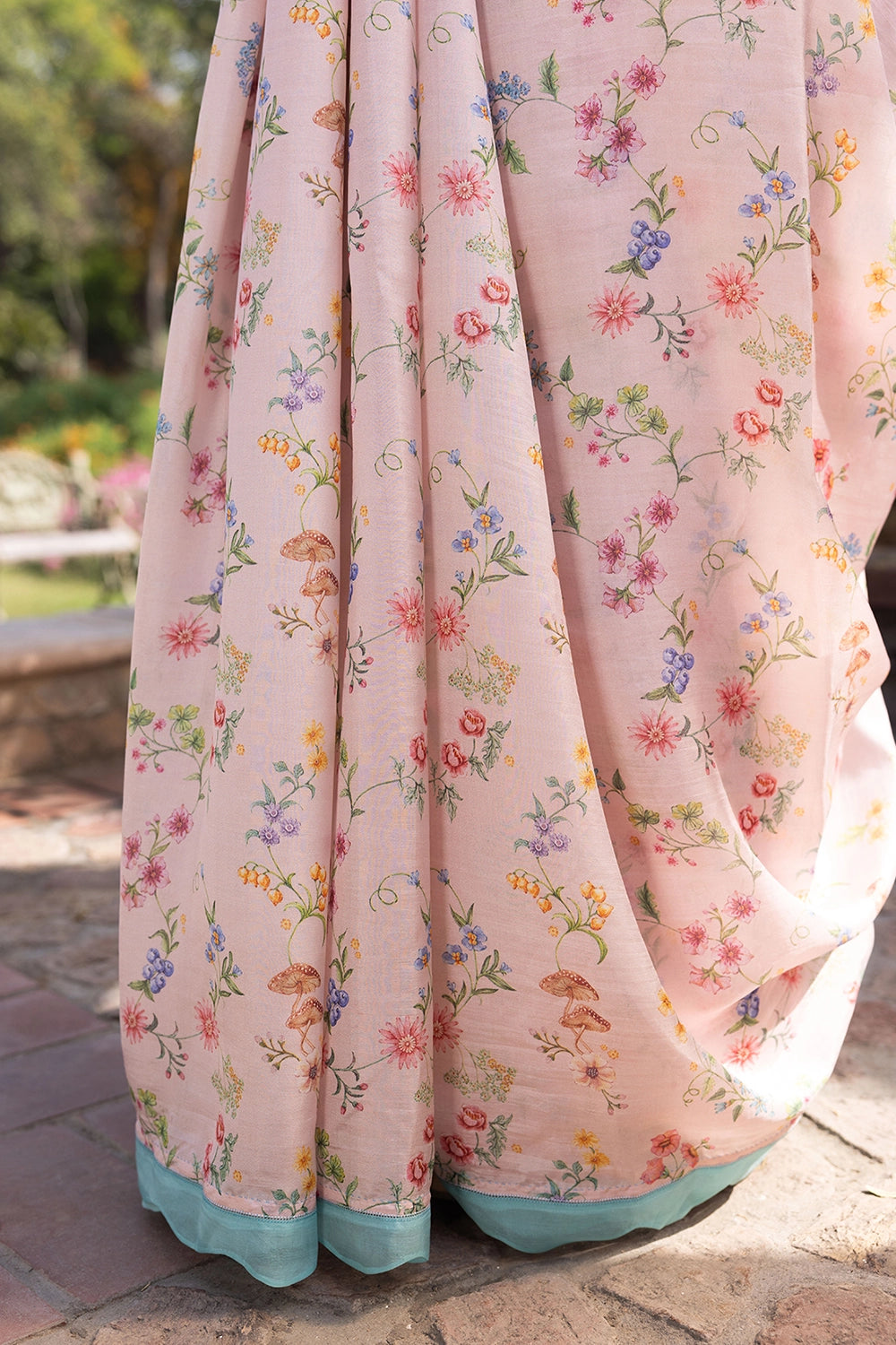 Forest Breeze Pink Scalloped Saree