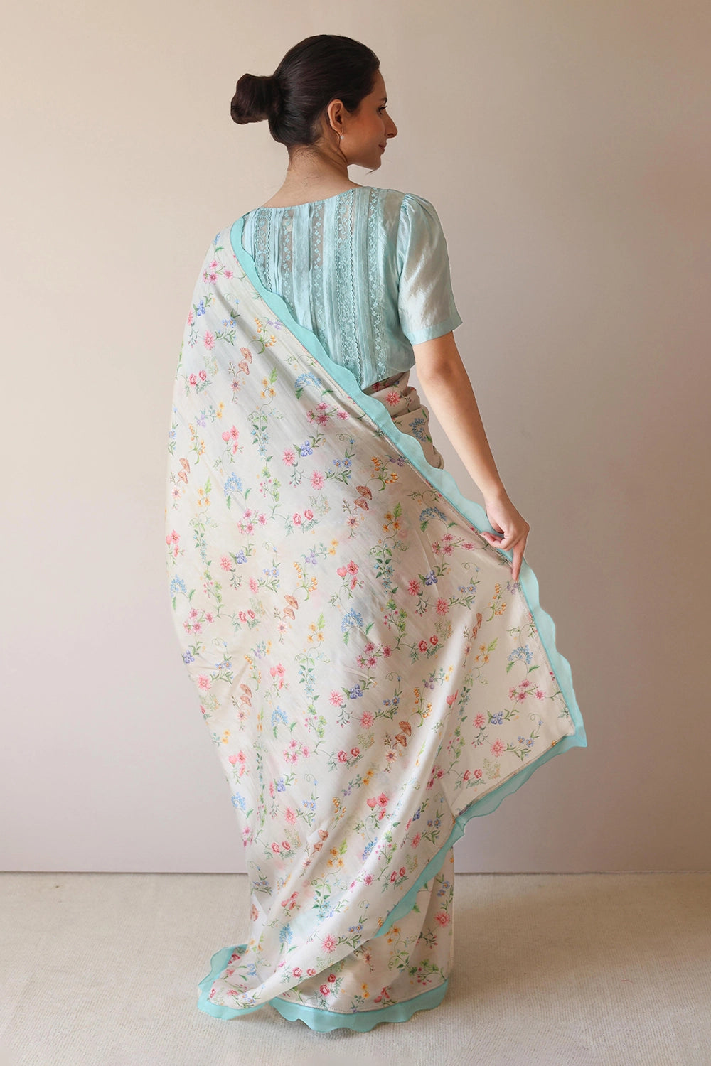 Forest Breeze Beige Scalloped Saree