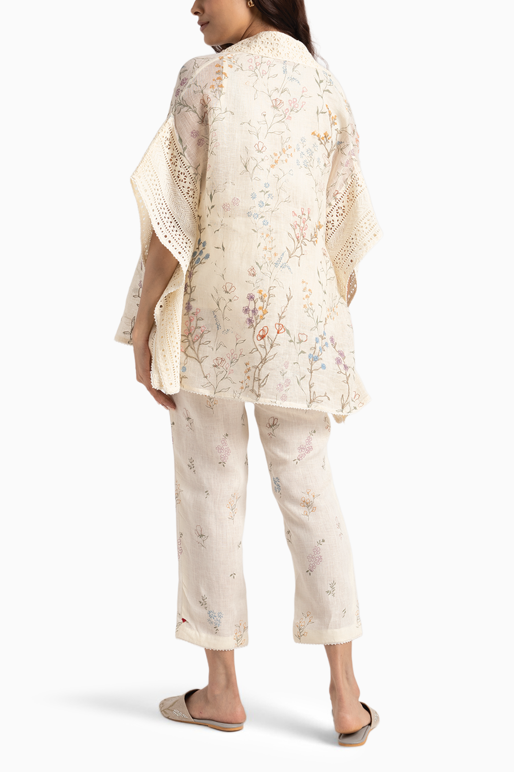 Walk in the Clouds Off White Short Kaftan and Pant