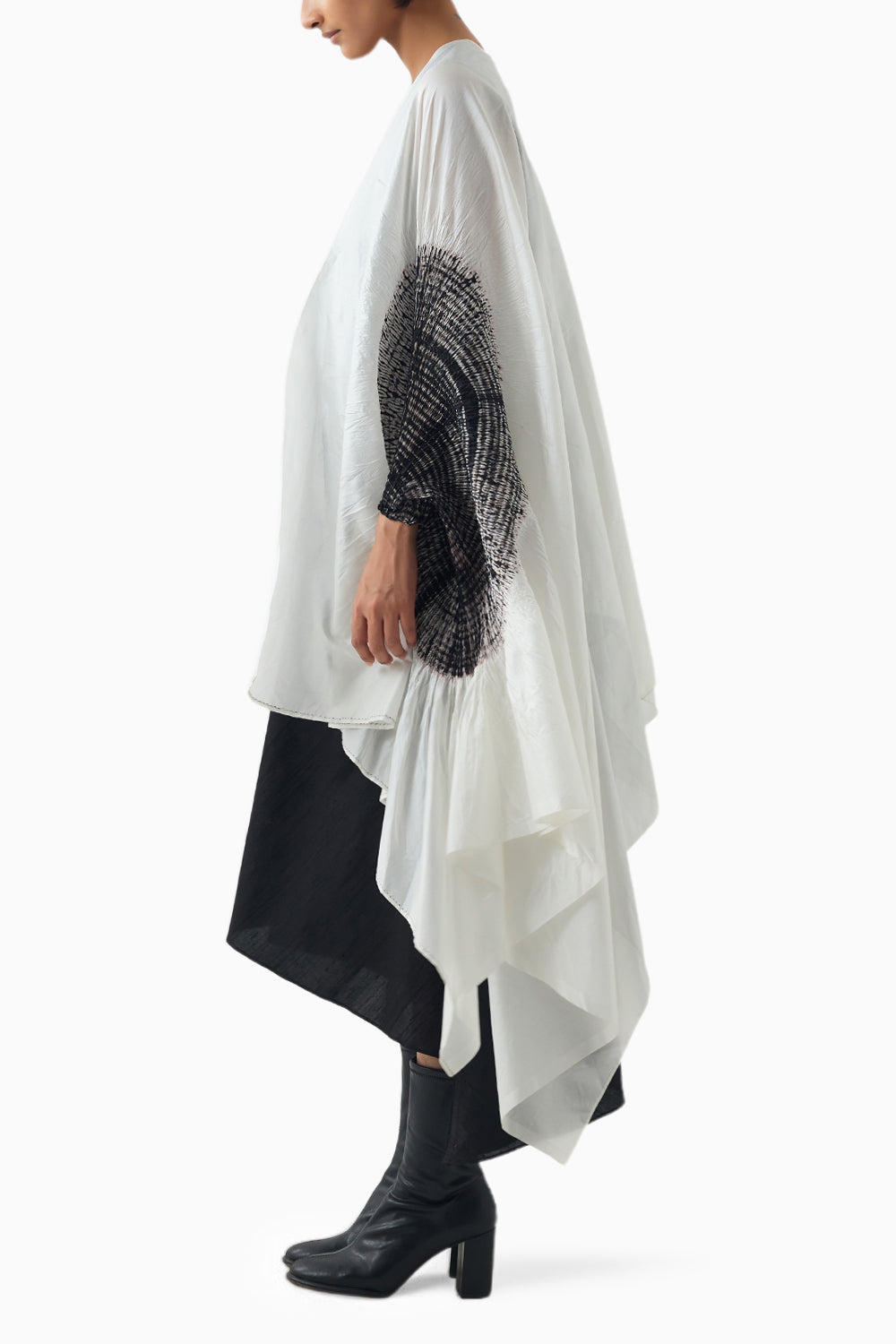 Ivory and Black Segment Cape