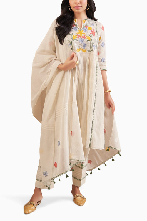 Bela Off White Kurta Set