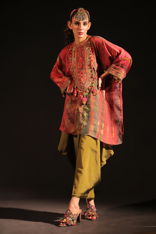 Shabnam Fuchsia Embroidered Kaftan Set