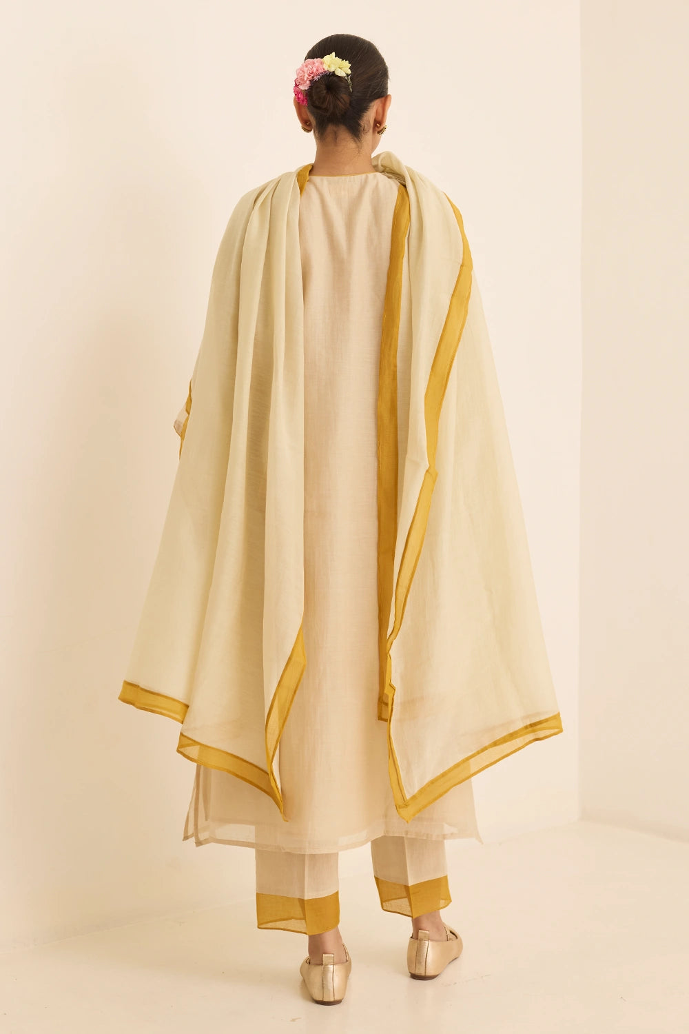 Ecru Floral Serene Kurta Set