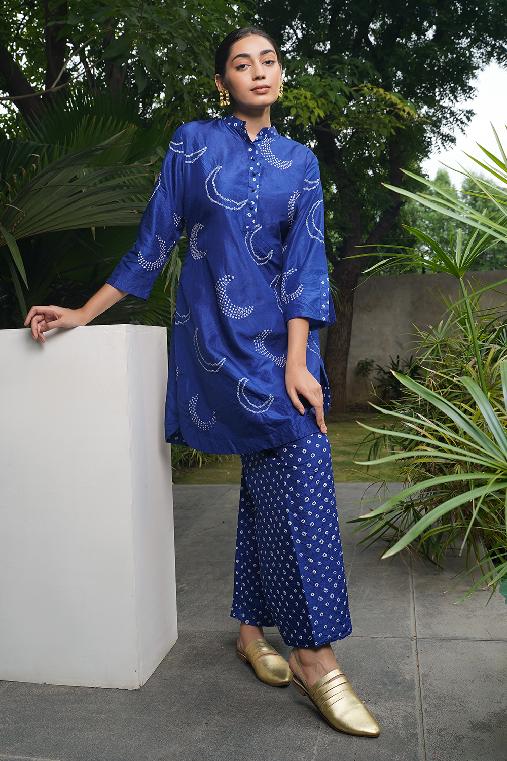 Indigo Blue Chand Set