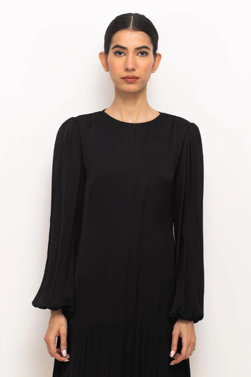 Black-Wine Gather Maxi Dress