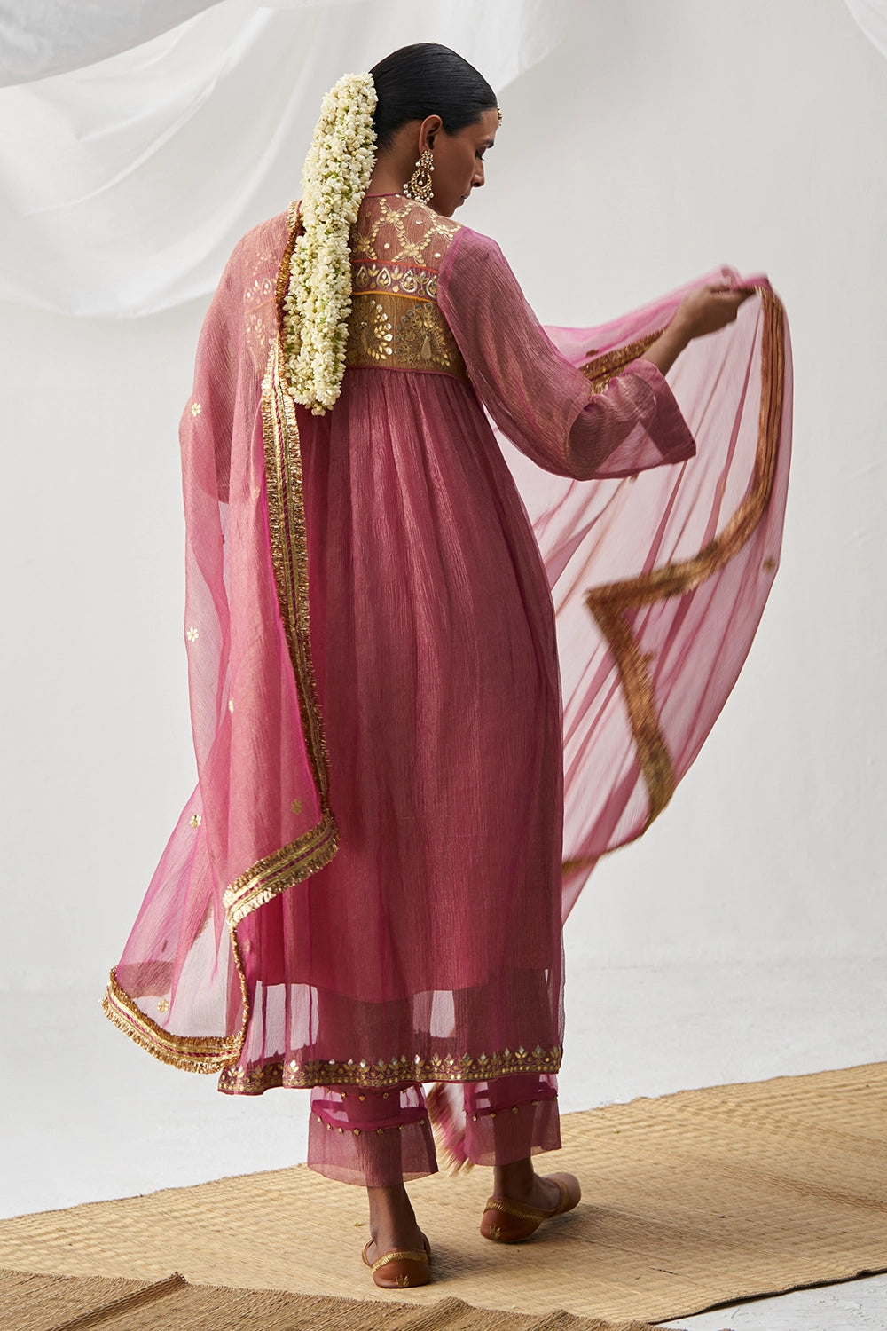 Madhumalti Pink Kurta Set