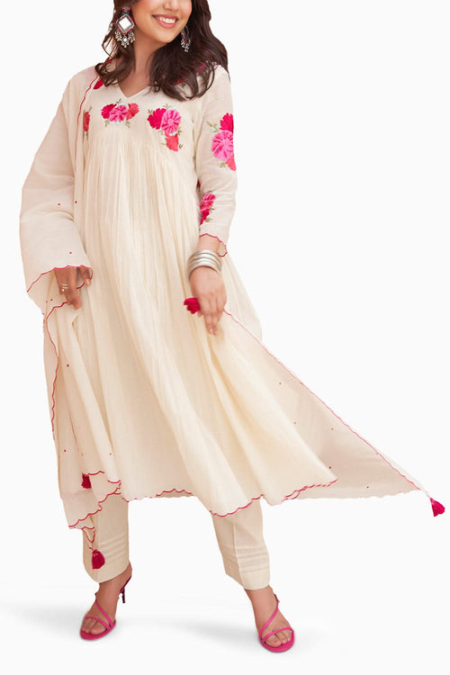 Laila Off White Kurta Set