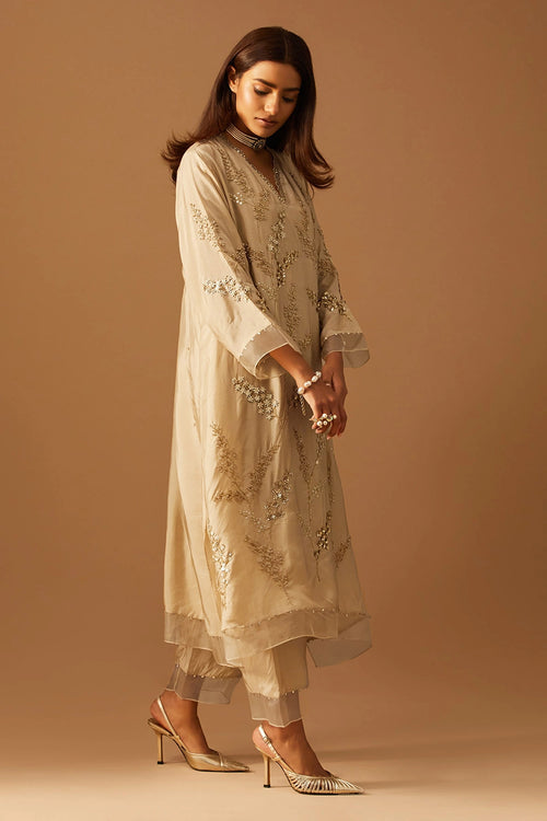 Shell Leaf Floral Embroidered Silk Kurta Set