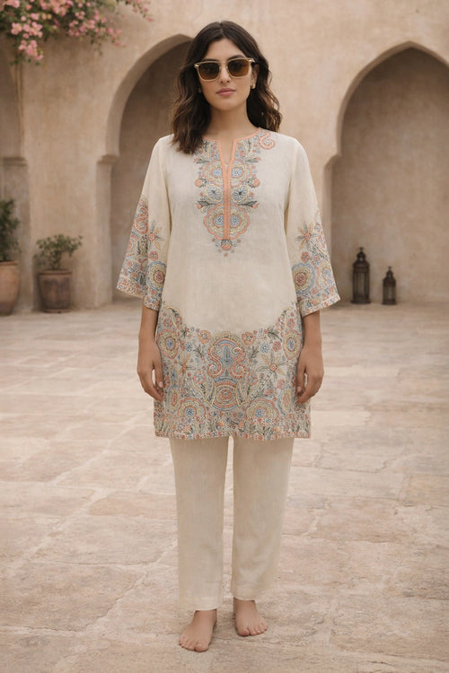 Nayaab Kurta Set