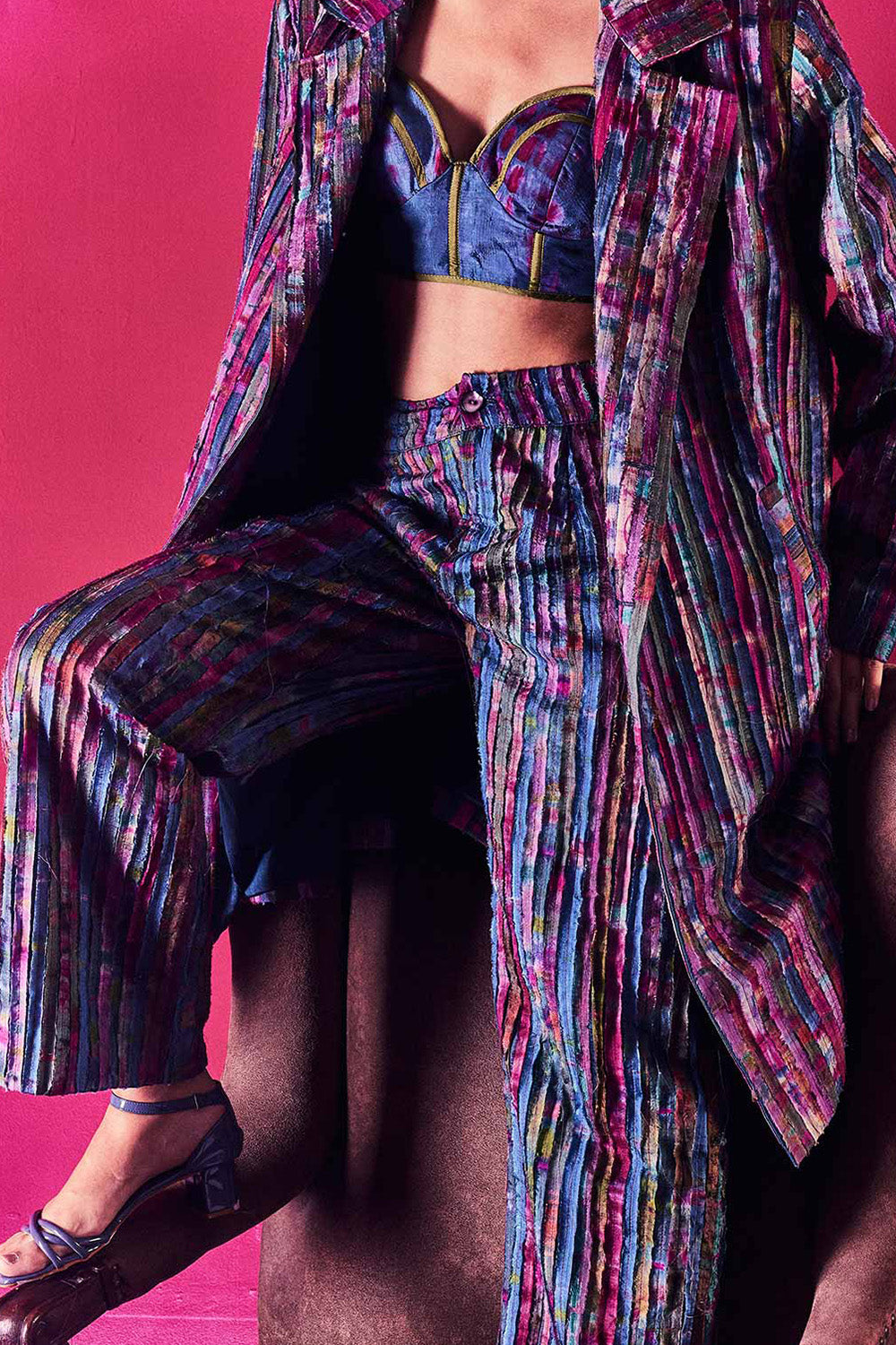 Avyukta Pants