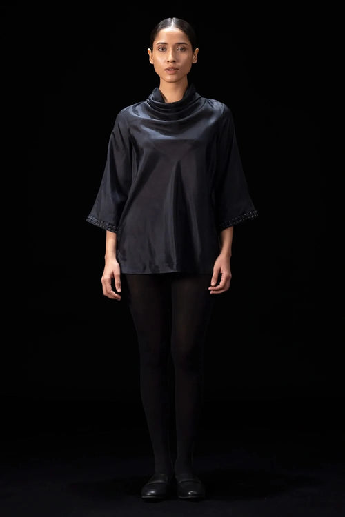 Coil Black Top