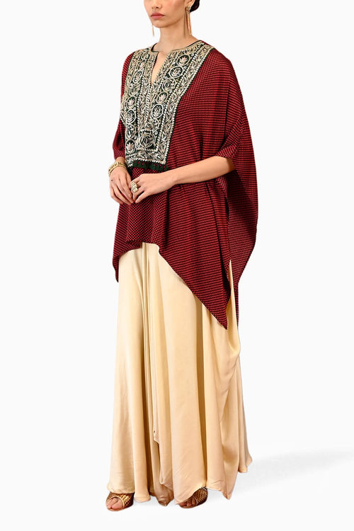 Paisley Doorva Cape Set