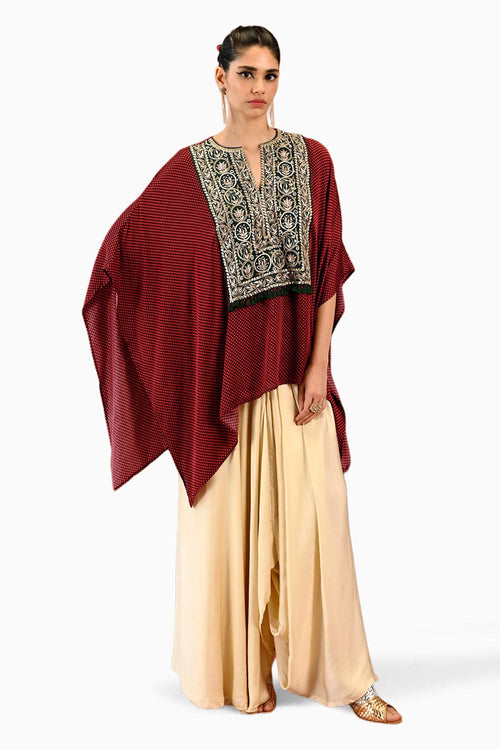 Paisley Doorva Cape Set