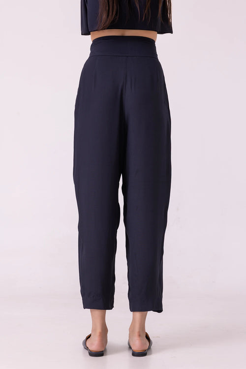 Elinor Black Barrel Pants