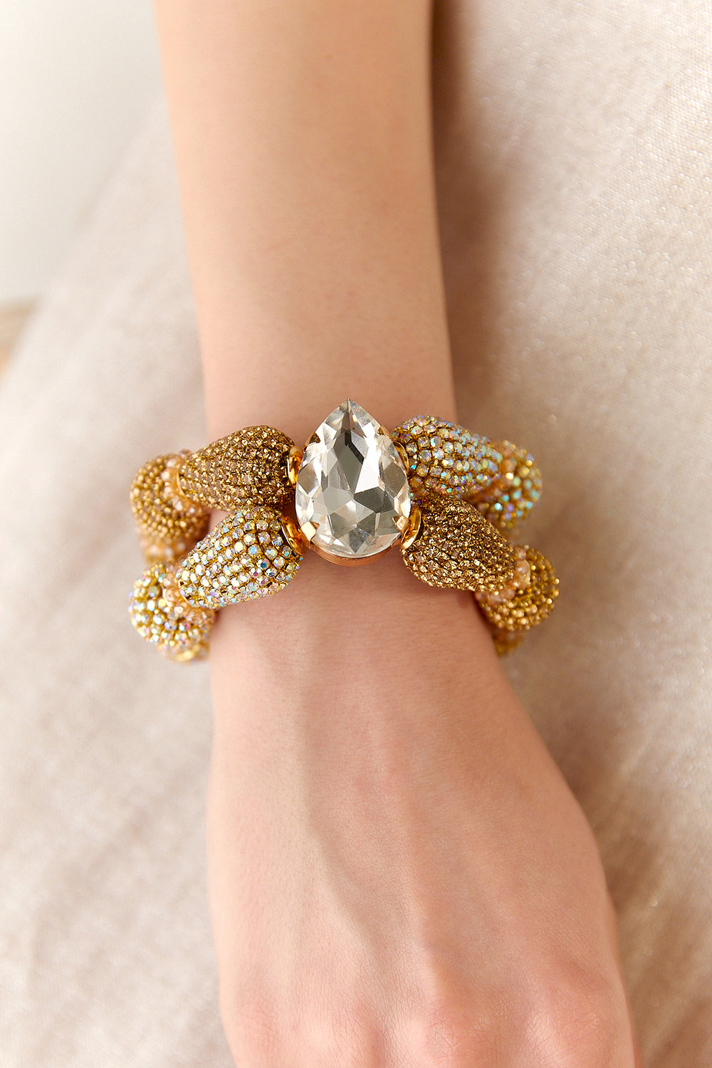 Pyrus Bracelet in Champagne Gold